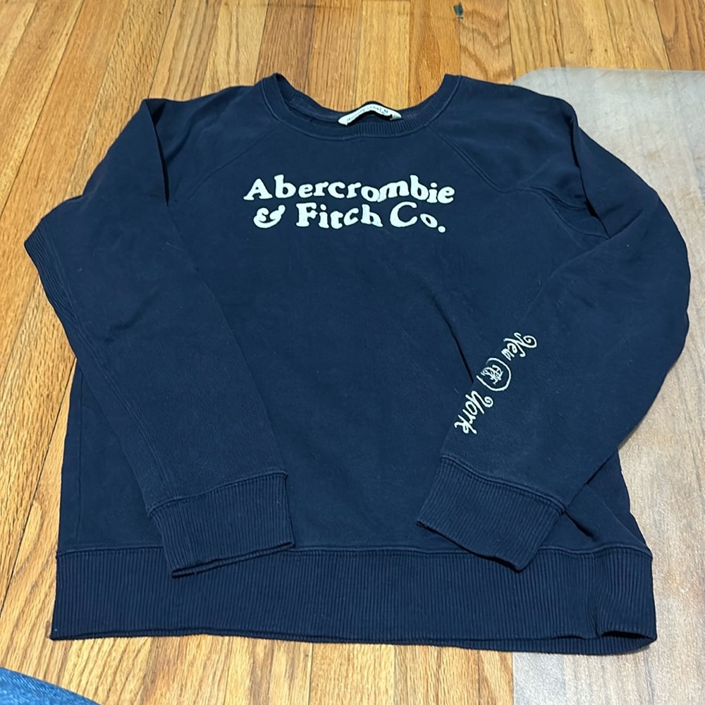 Abercrombie crewneck